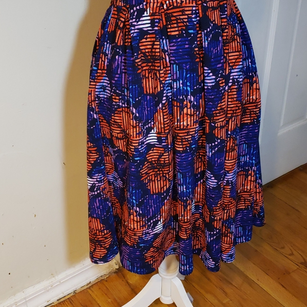 LulaRoe- Amelia Dress Size Small - Picture 5 of 10